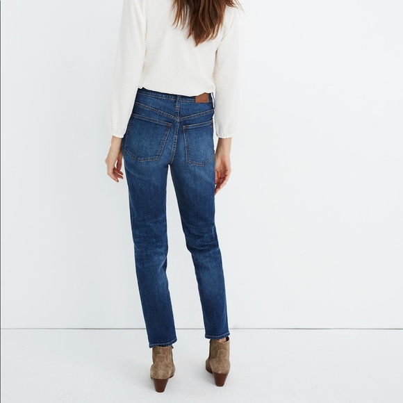 The Petite Perfect Vintage Jean in Barnsdale Wash - Picture 2 of 3